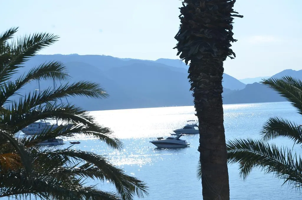 Bed & Breakfast Uysal Beach Motel