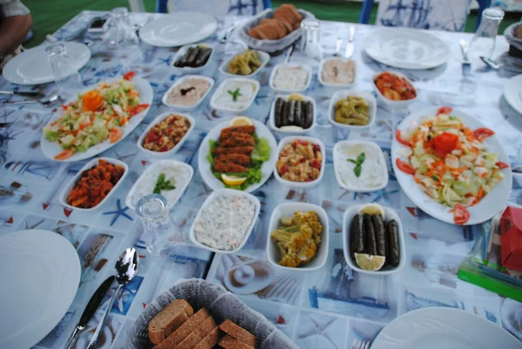 *** Couette-café Uysal Motel Beach Marmaris Turquie