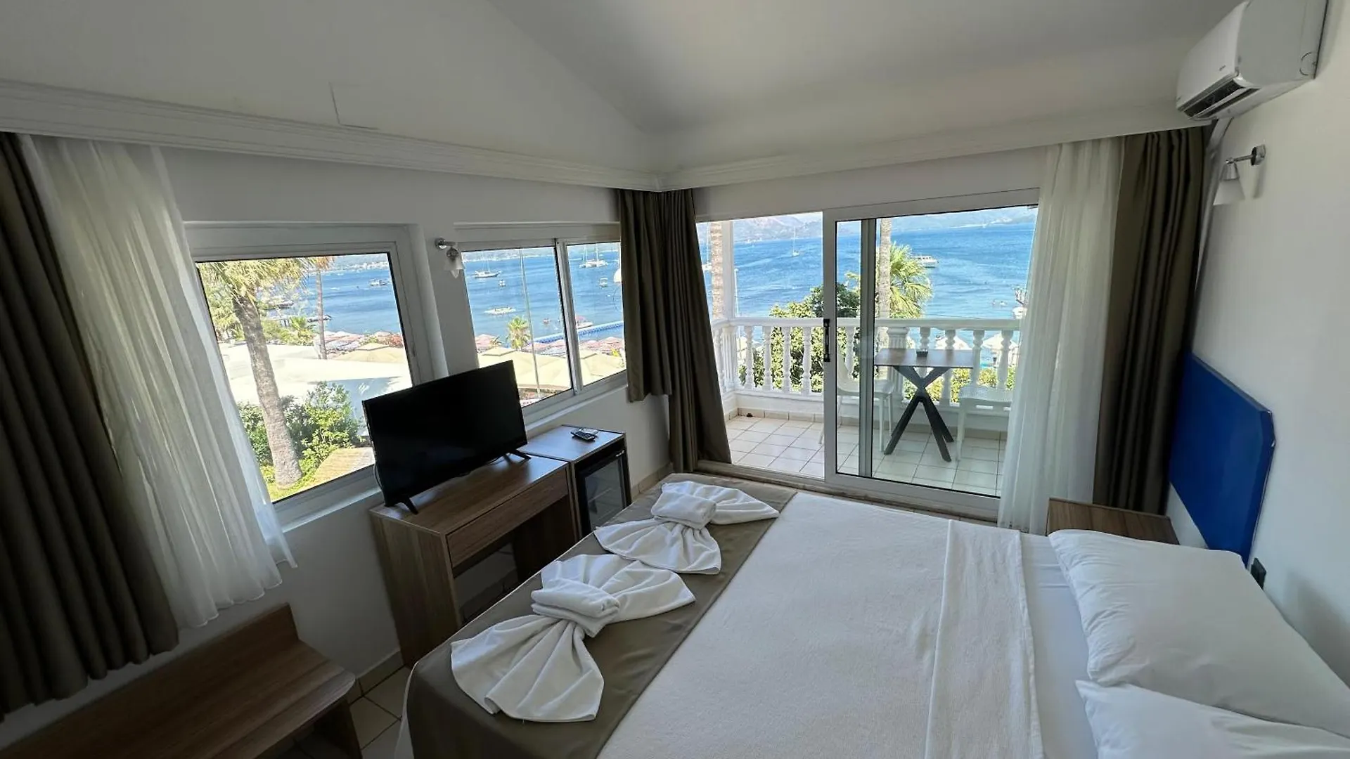 Bed & Breakfast Uysal Beach Motel