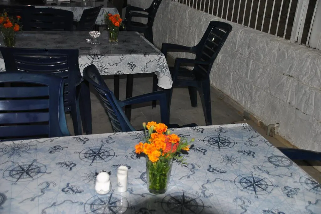 *** Couette-café Uysal Motel Beach Marmaris Turquie